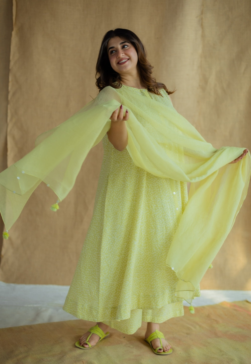 Elegant Geometric Green Kota Doria Dupatta main image 0