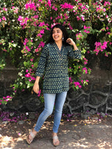 Saanvi Henna Short Top | Relove