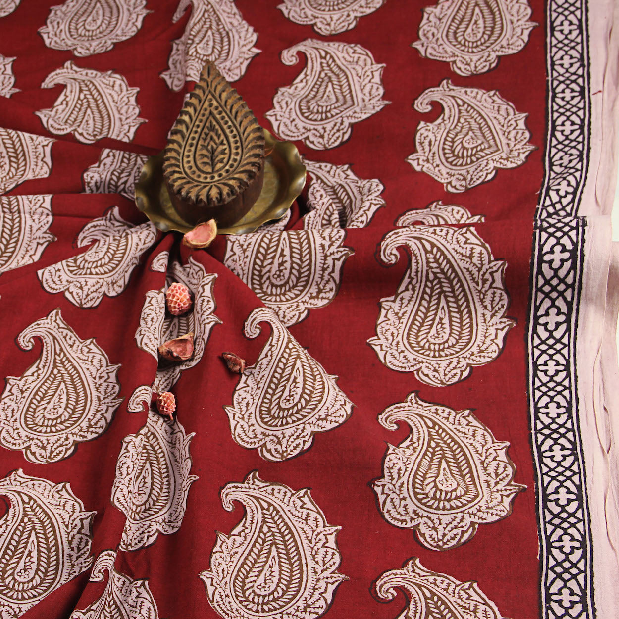 The Indian Ethnic Co's Bagh Hand Block Printed Cotton Fabric – THE INDIAN  ETHNIC CO.