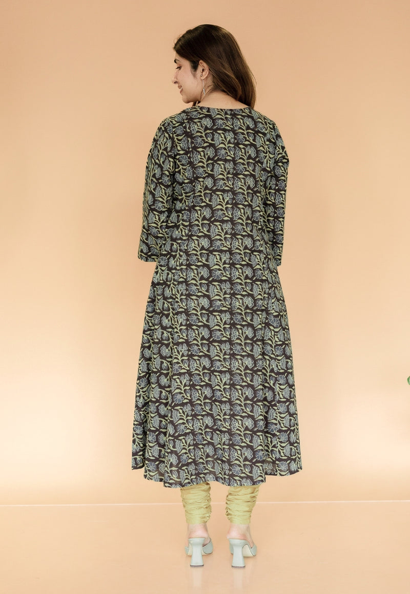 Miral Green Solid Slub Cotton Churidar