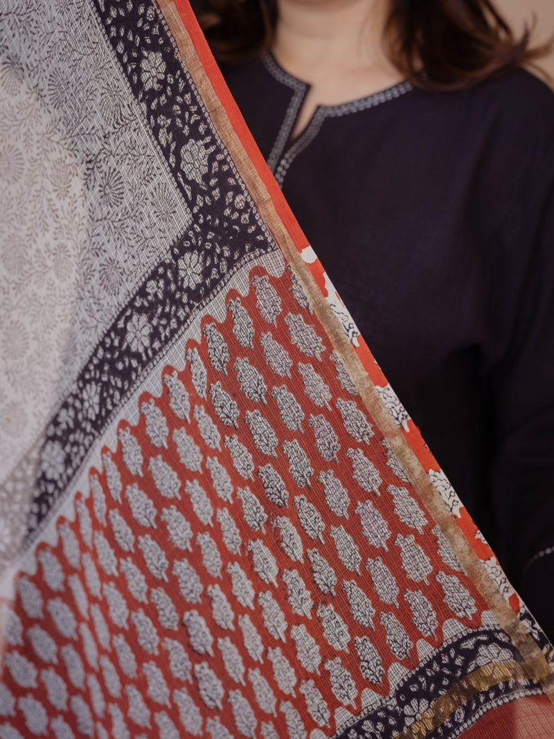 Off White Jaal Bagru Kota Doria Cotton Dupatta