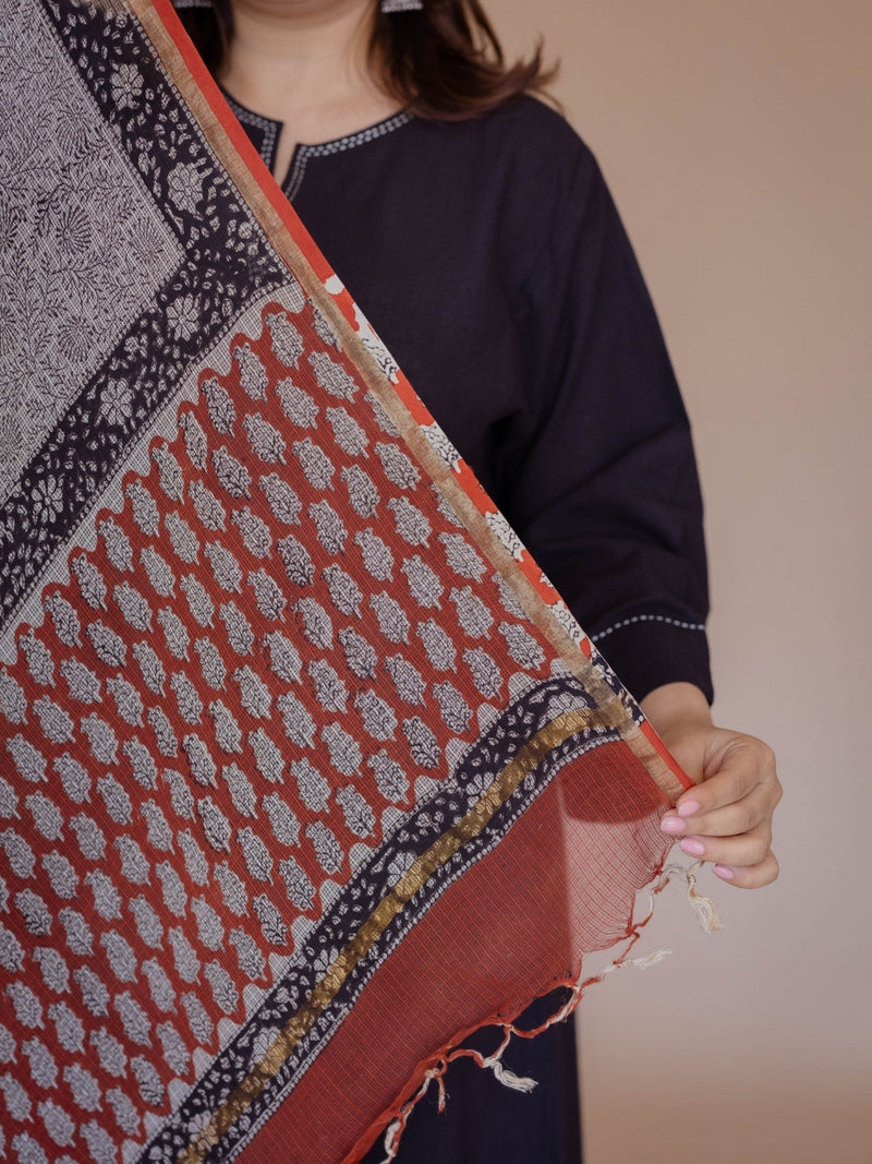 Off White Jaal Bagru Kota Doria Cotton Dupatta