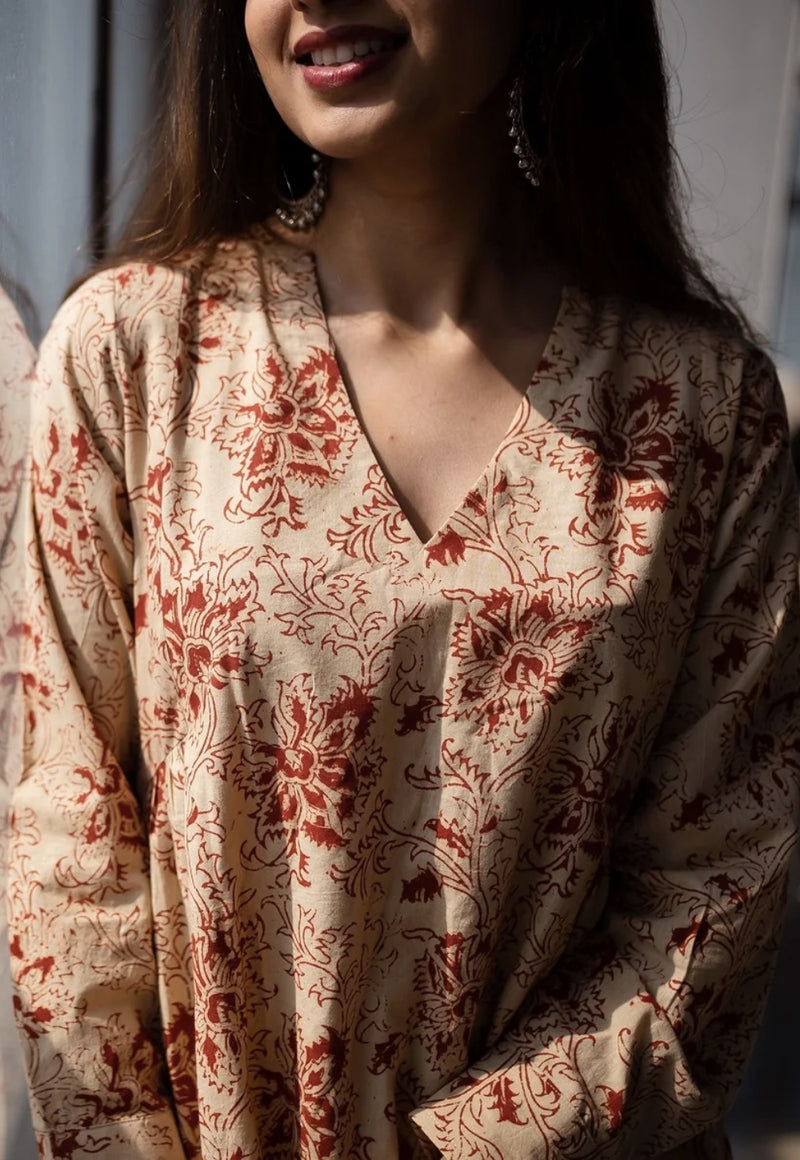 Seerat Kalamkari Kali Kurta