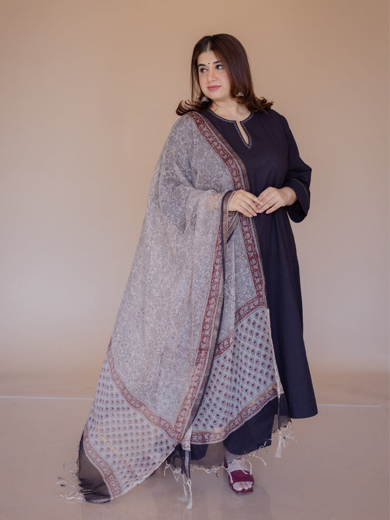 Off White Floral Bagru Kota Doria Cotton Dupatta