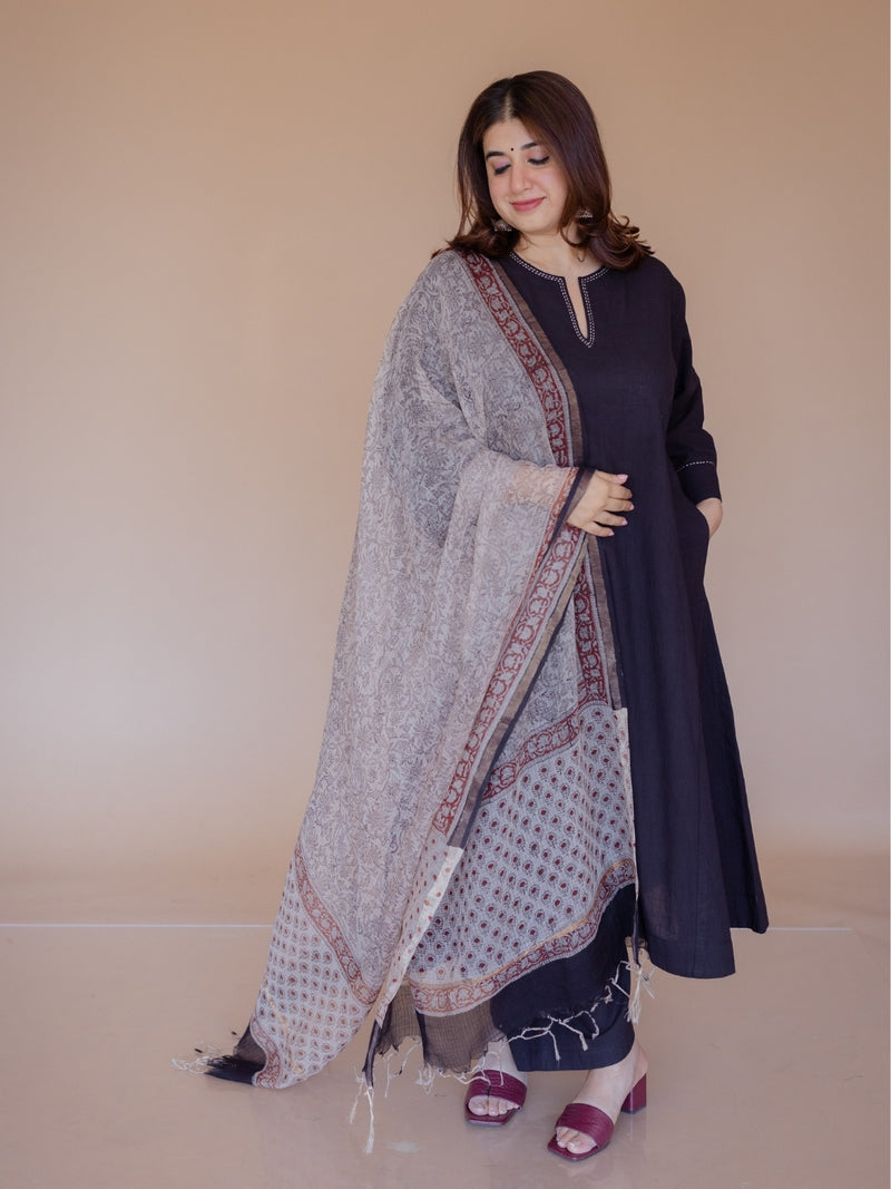 Off White Floral Bagru Kota Doria Cotton Dupatta