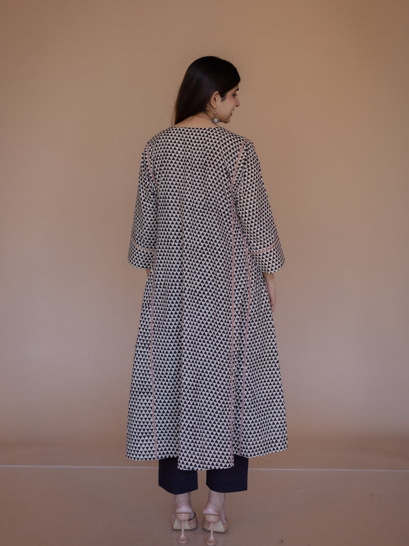 Nyra Off White Bagru Cotton Jhabbha Kali Kurta with Embroidery