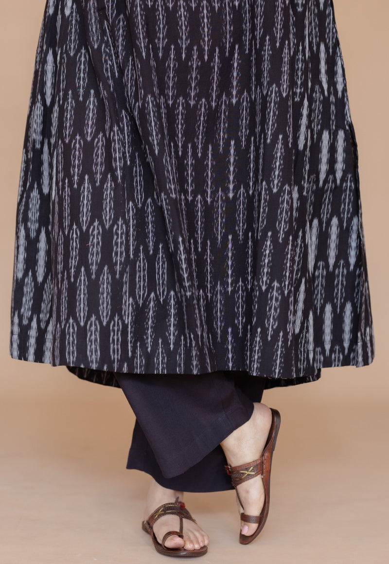 Yashi Black Solid Cotton Flex Straight Pant