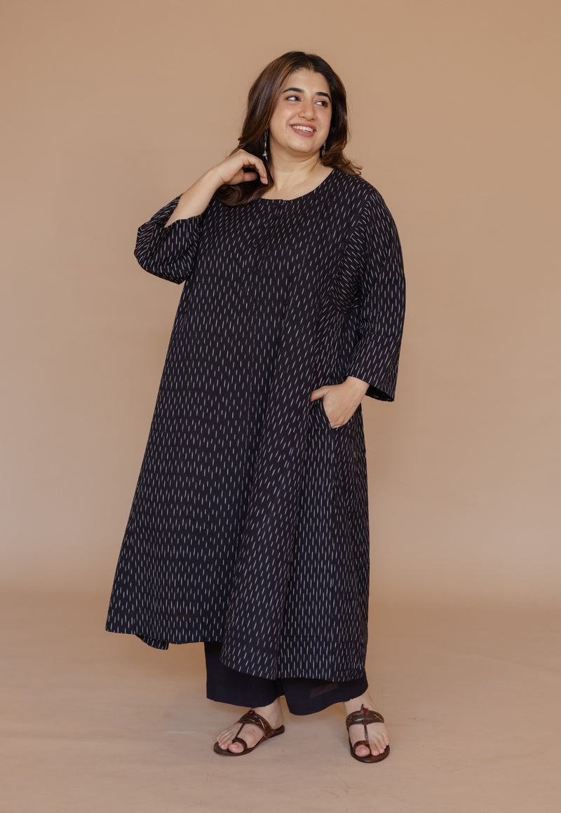 Yashi Black Solid Cotton Flex Straight Pant