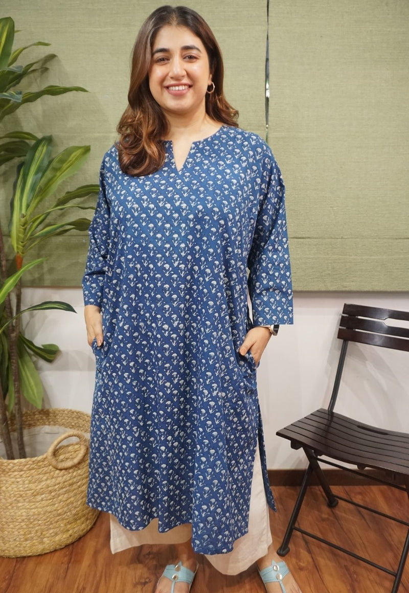 Ayrin Indigo Dabu Cotton Jhabba Kali Kurta