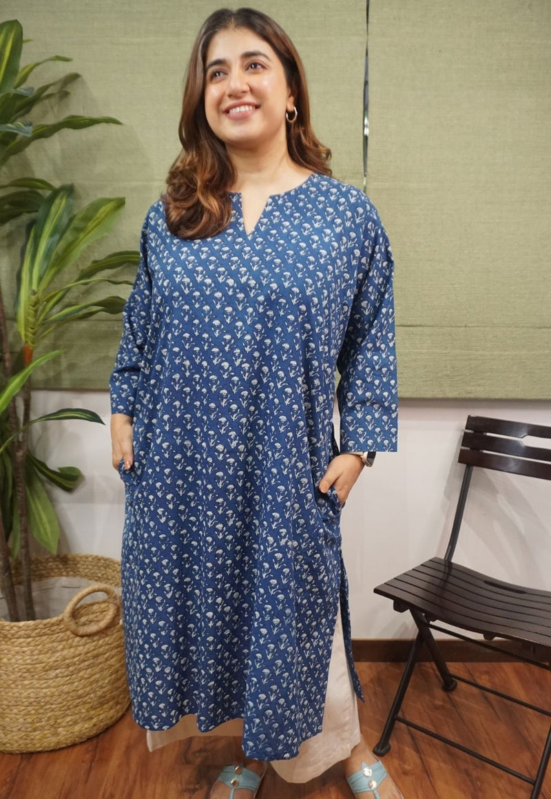 Ayrin Indigo Dabu Cotton Jhabba Kali Kurta