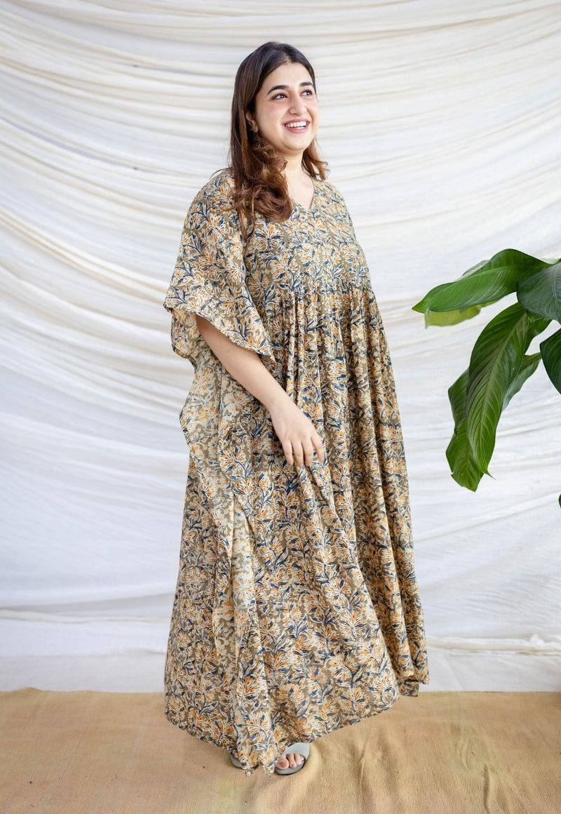 Ifrah Olive Green Kalamkari Cotton Loose Kaftan