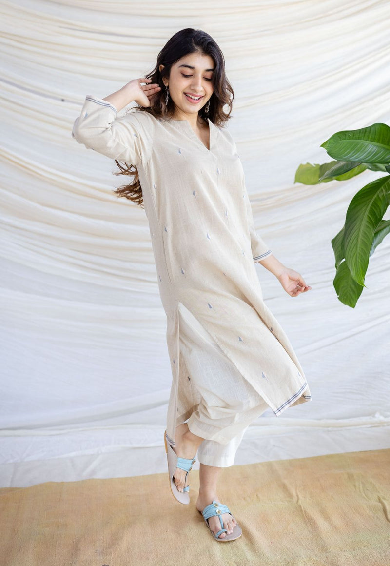 Zahira Off White Jamdani Handwoven Cotton Straight Kurta