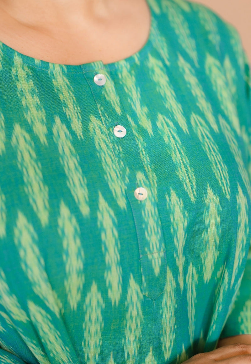 Alizah Green Handloom Ikkat Cotton Jhabbha Kali Kurta