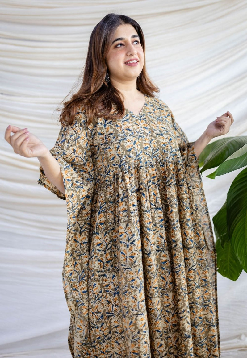 Ifrah Olive Green Kalamkari Cotton Loose Kaftan