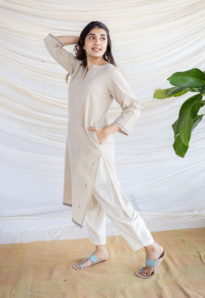 Zahira Off White Jamdani Handwoven Cotton Straight Kurta