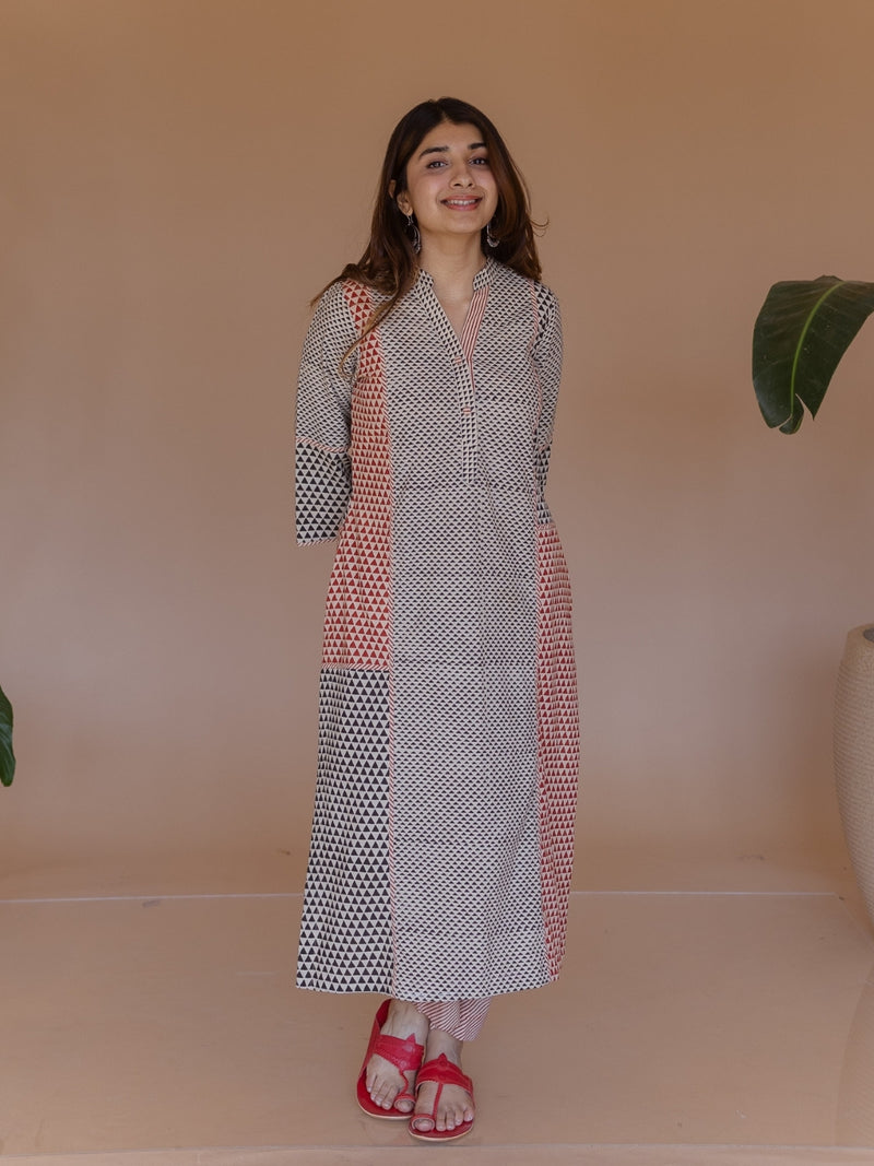 Rohini Off White Bagru Cotton Straight Kurta