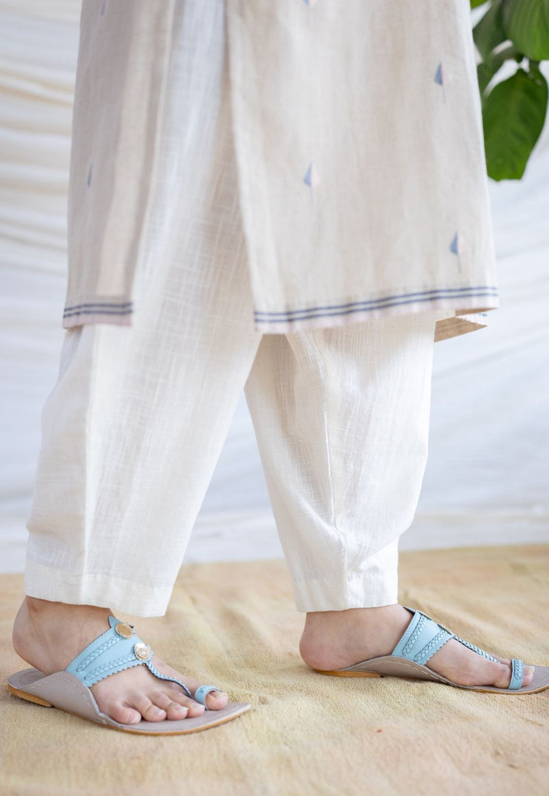 Zahira Off White Jamdani Handwoven Cotton Straight Kurta