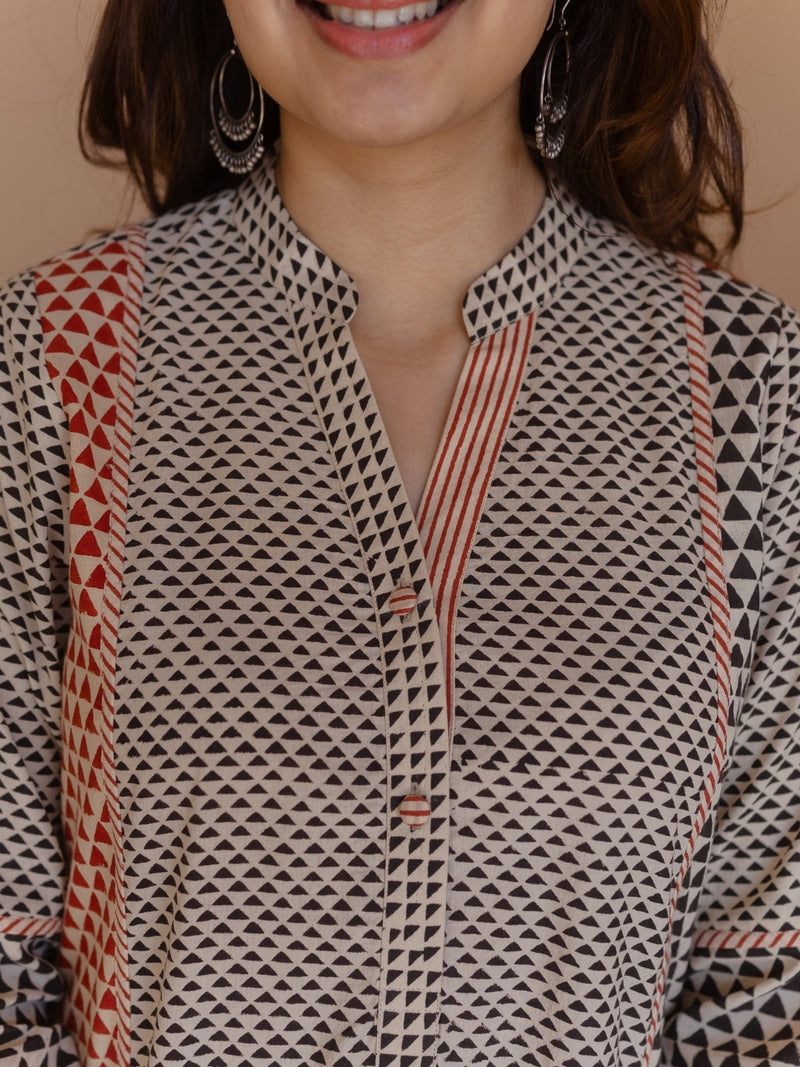 Rohini Off White Bagru Cotton Straight Kurta