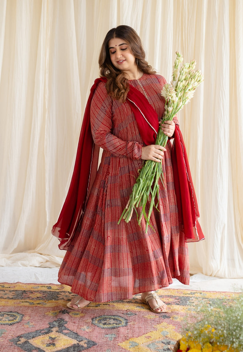 Maroon Georgette Dupatta with Gota Lace Detailing