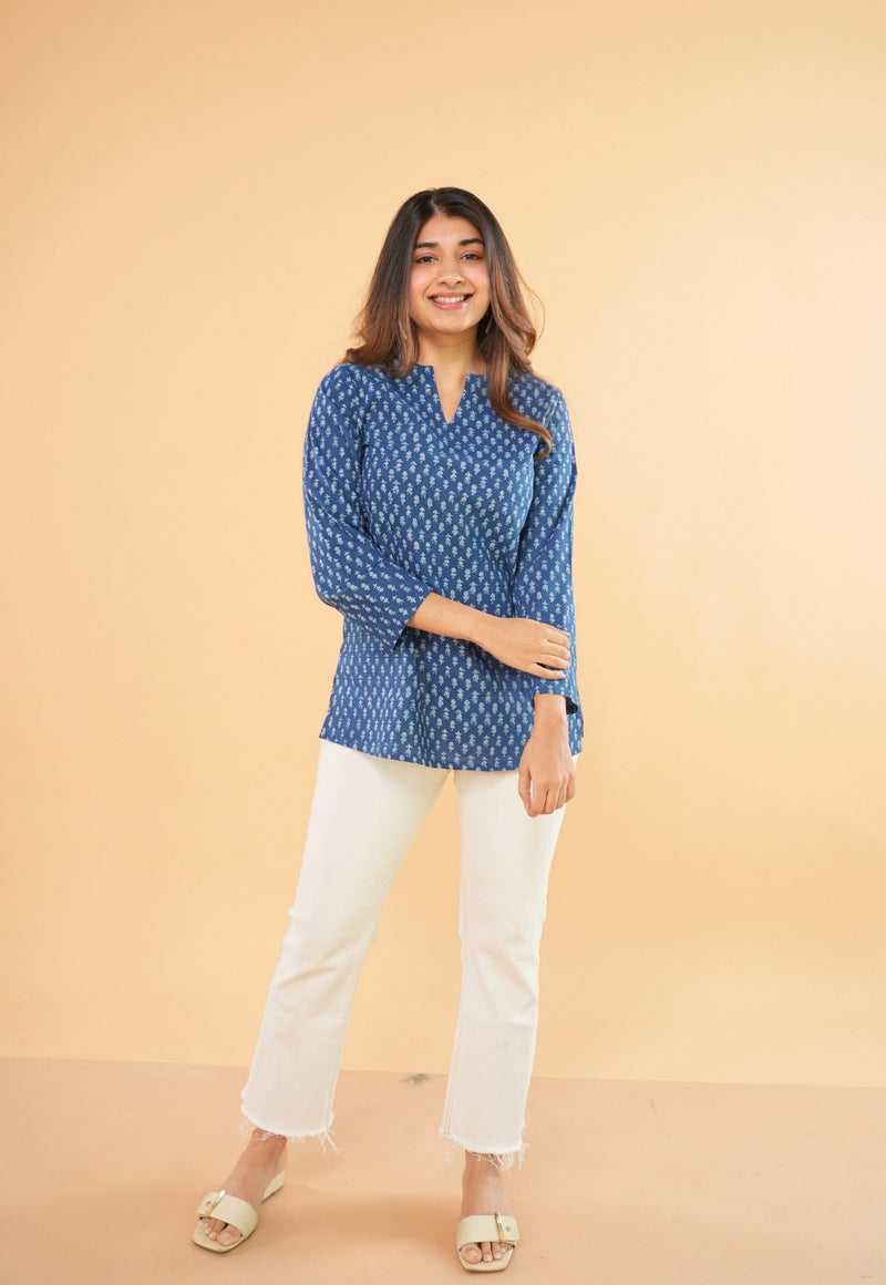 Tapsi Blue Fadat Cotton Straight Short Top