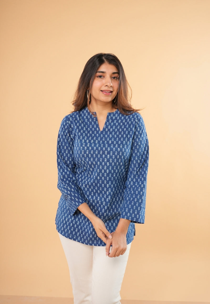 Tapsi Blue Fadat Cotton Straight Short Top