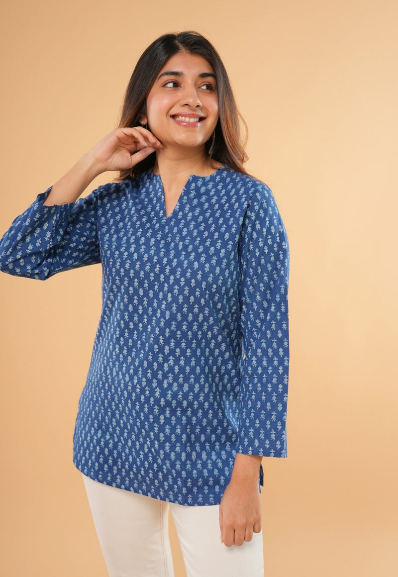 Tapsi Blue Fadat Cotton Straight Short Top