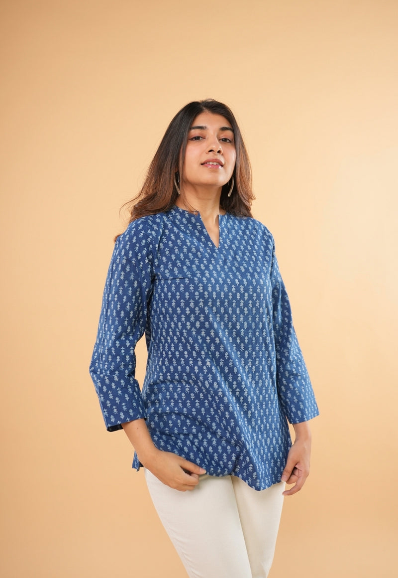 Tapsi Blue Fadat Cotton Straight Short Top