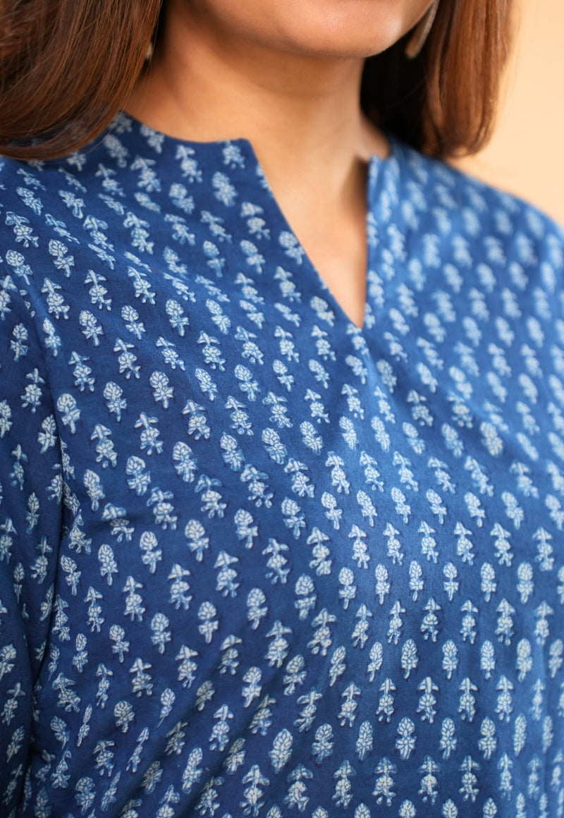 Tapsi Blue Fadat Cotton Straight Short Top