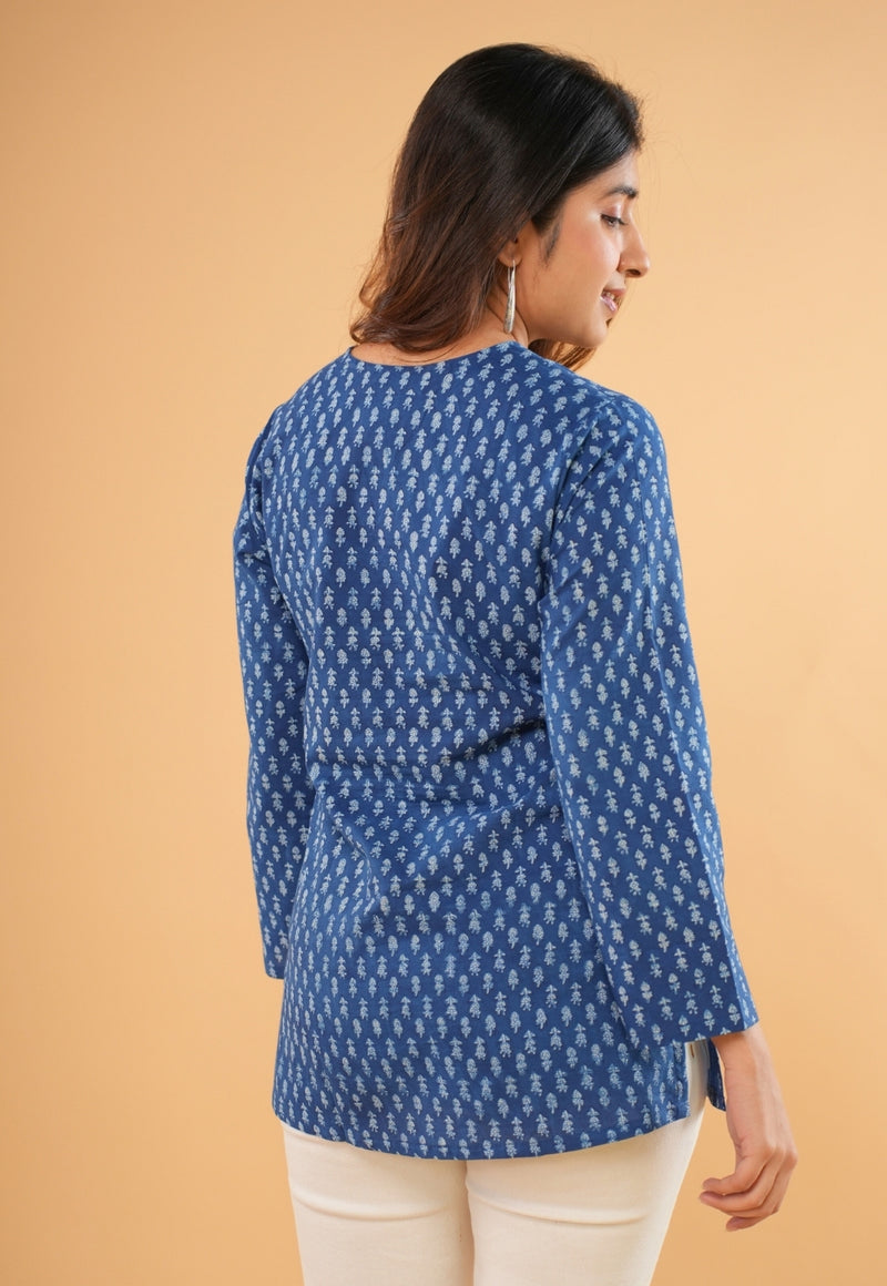 Tapsi Blue Fadat Cotton Straight Short Top