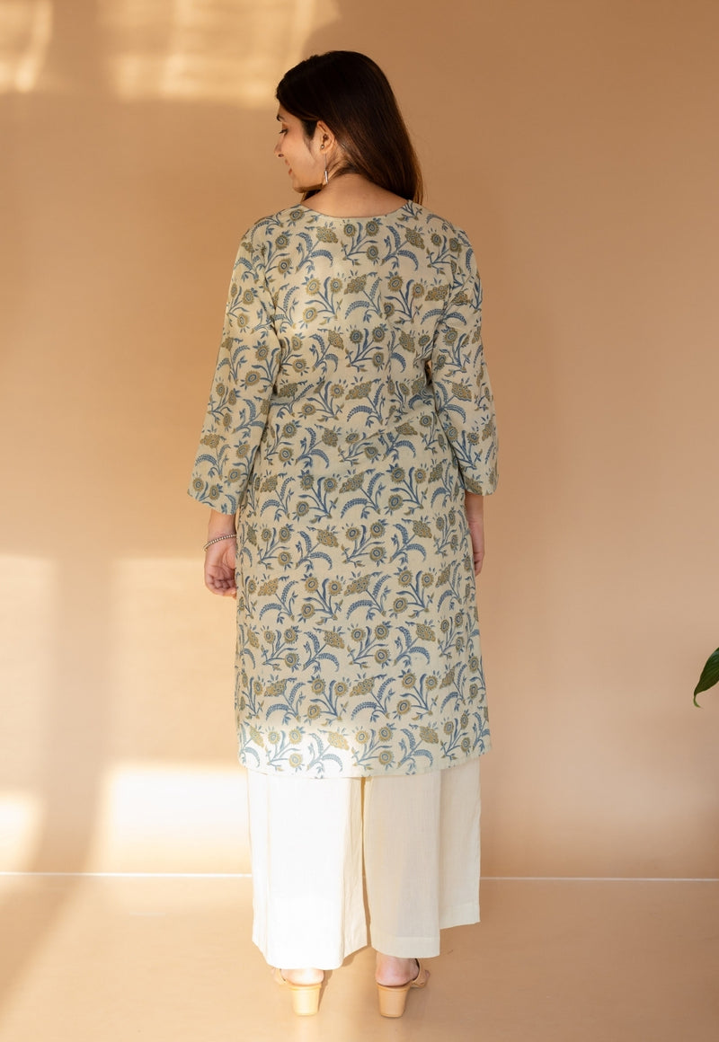 Hitanshi Off White Ajrakh Cotton Straight Kurta