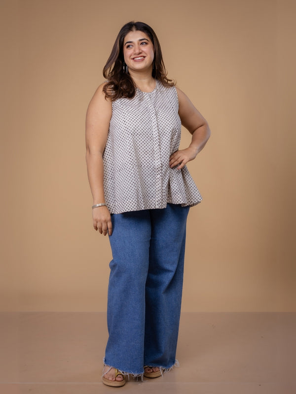 Lina White Fakira Mul A Line Short Top