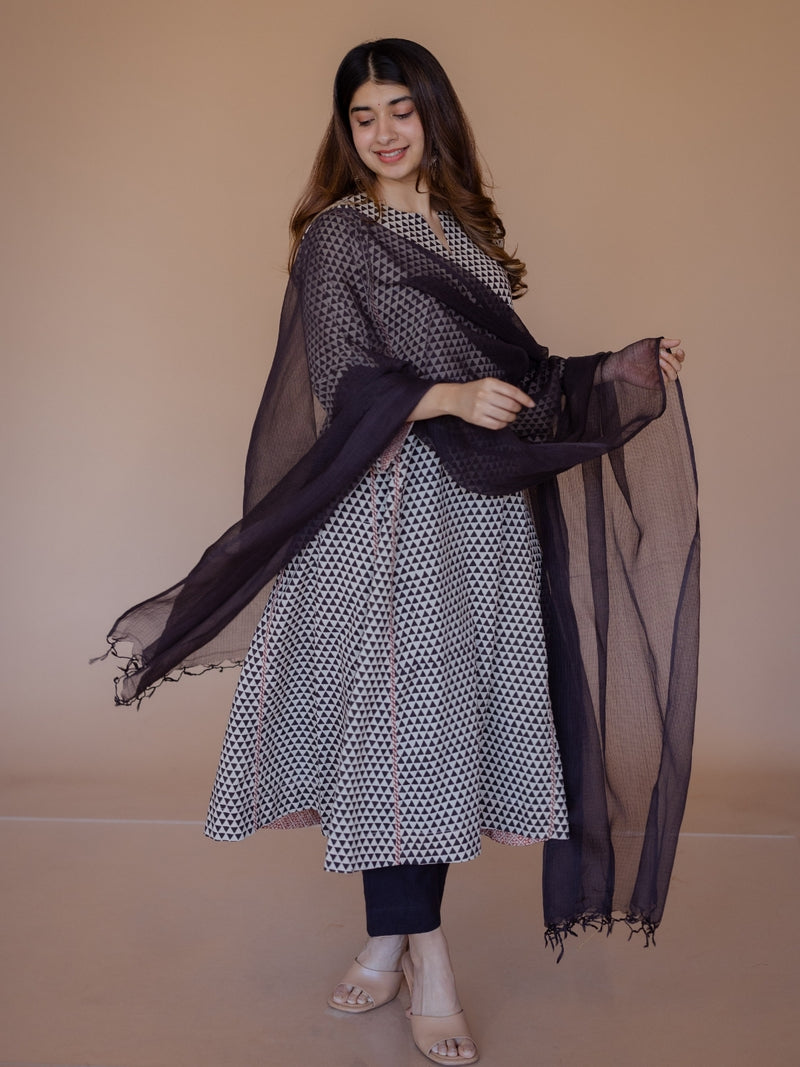 Black Solid Kota Doria Cotton Dupatta