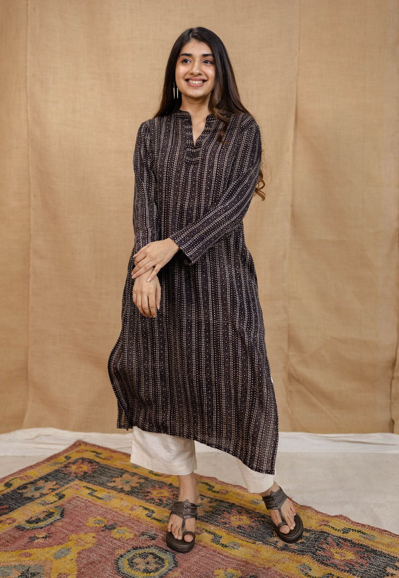 Aamani Black Ajrakh Crush Cotton Straight Kurta