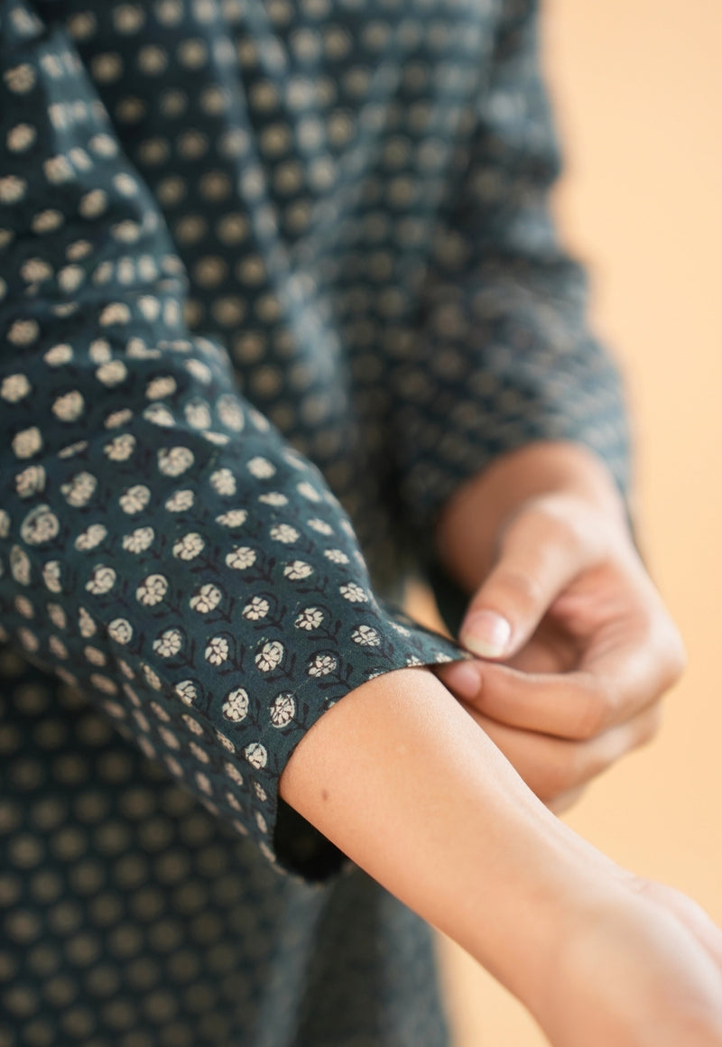 Tapsi Green Fadat Cotton Straight Short Top