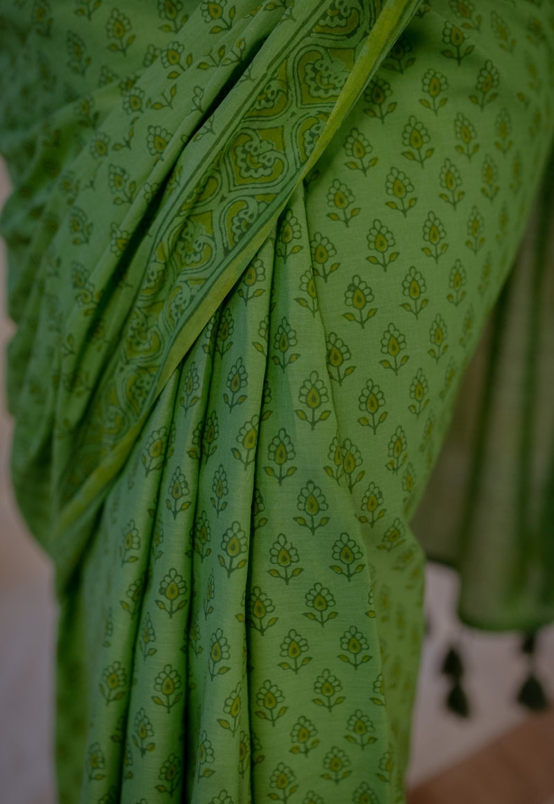 Green Floral Cotton Fakira Block Print Saree
