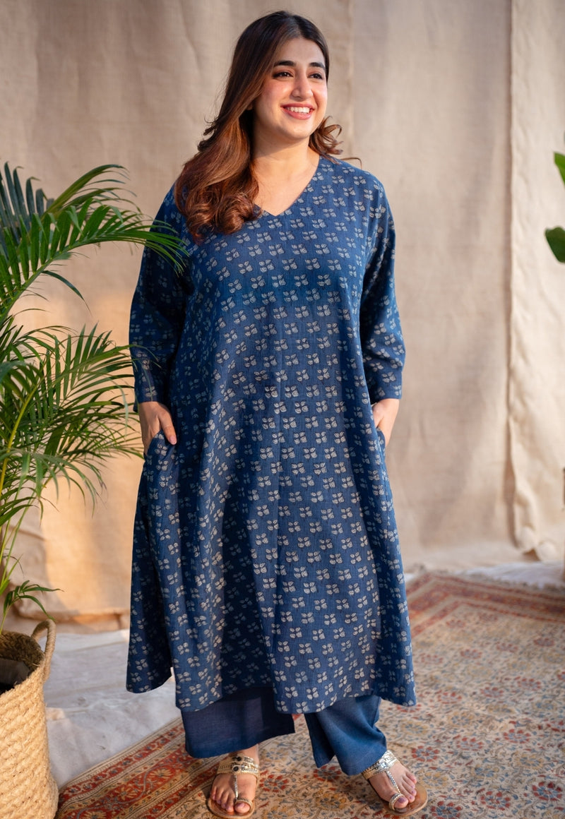 Jinat Dabu Slub Cotton Jhabba Kali Kurta