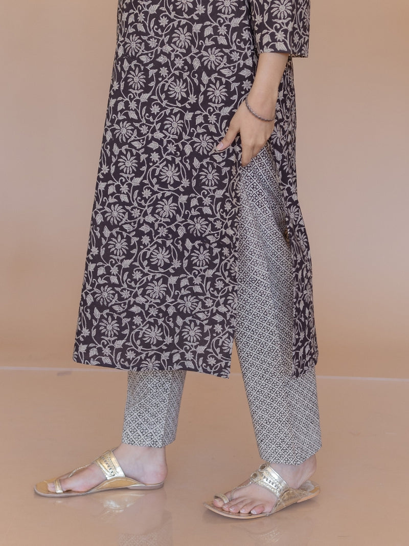 Prita Off White Bagru Cotton Narrow Pant