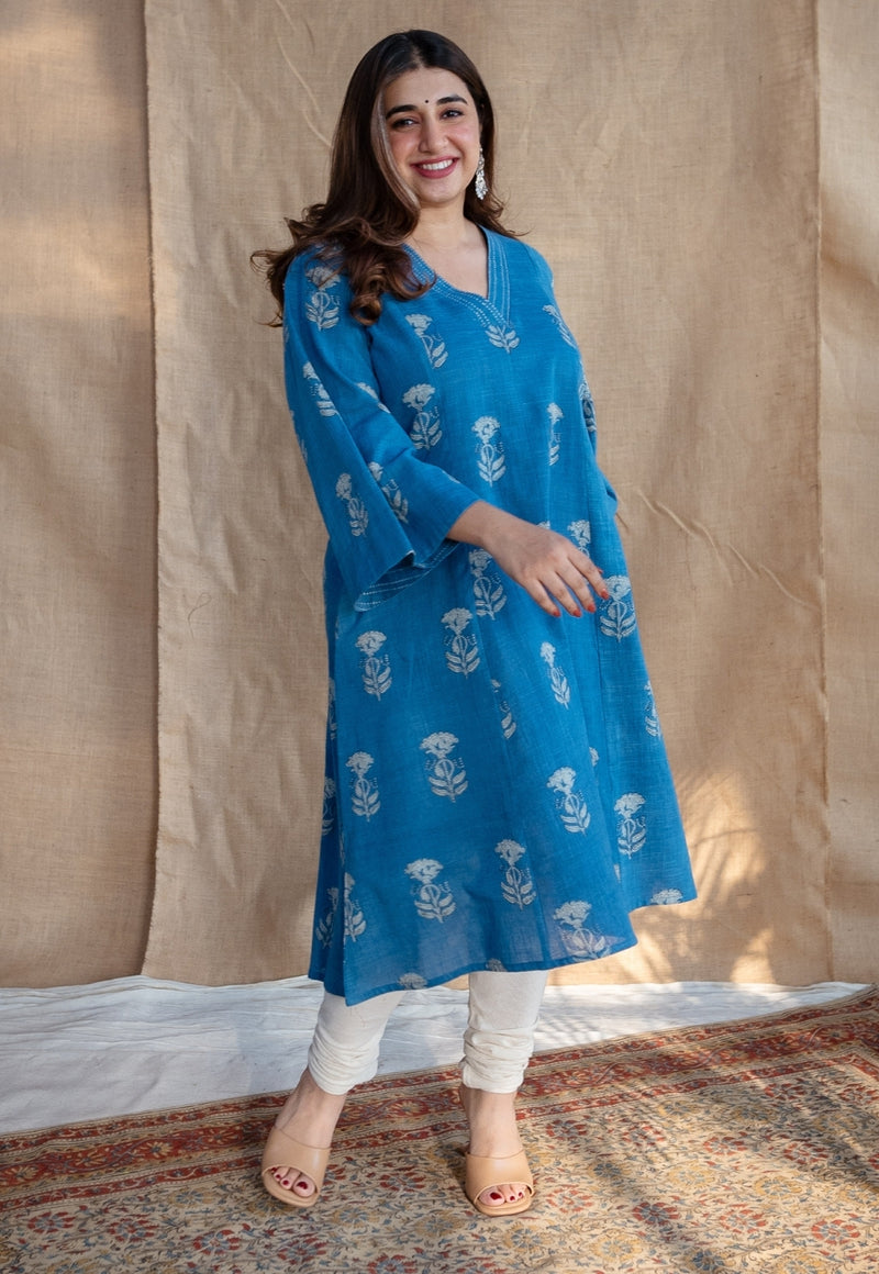 Eshma Dabu Slub Cotton Kali Kurta