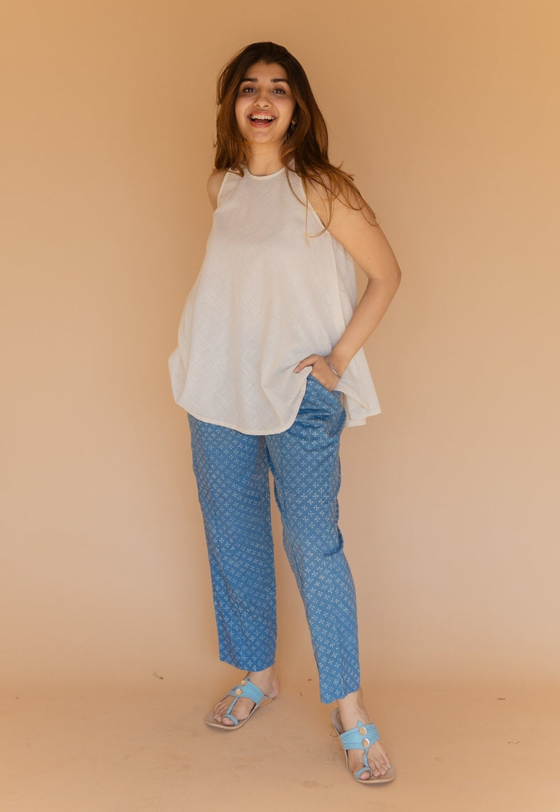 Parveen Off White Solid Slub Cotton A Line Short Top