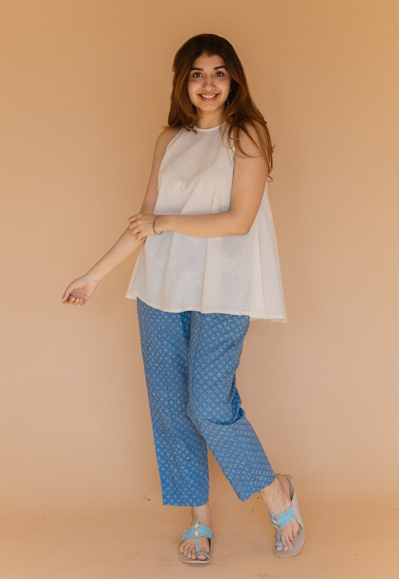 Parveen Off White Solid Slub Cotton A Line Short Top