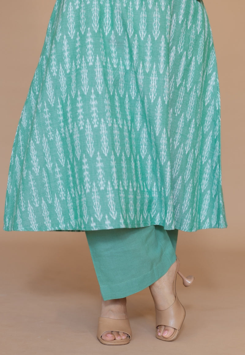 Yashi Green Solid Cotton Flex Straight Pant