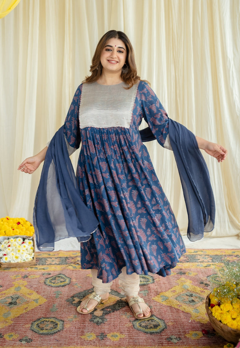 Jhalak Modal Tissue Ajrakh Kurta