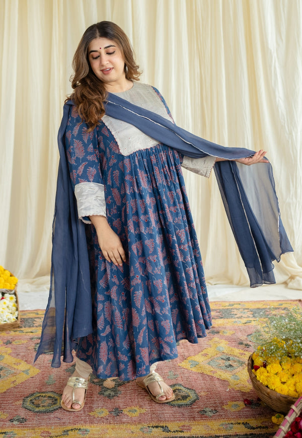 Jhalak Modal Tissue Ajrakh Kurta