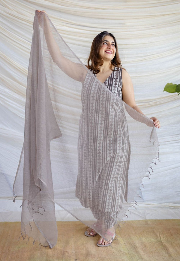 Pale Grey Solid Dyed Kota Doriya Dupatta