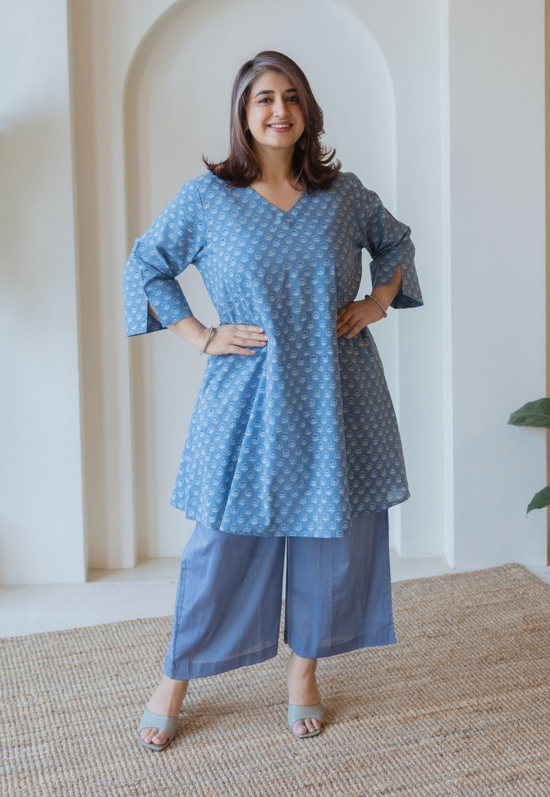 Ishvi Blue Solid Slub Cotton Straight Pant