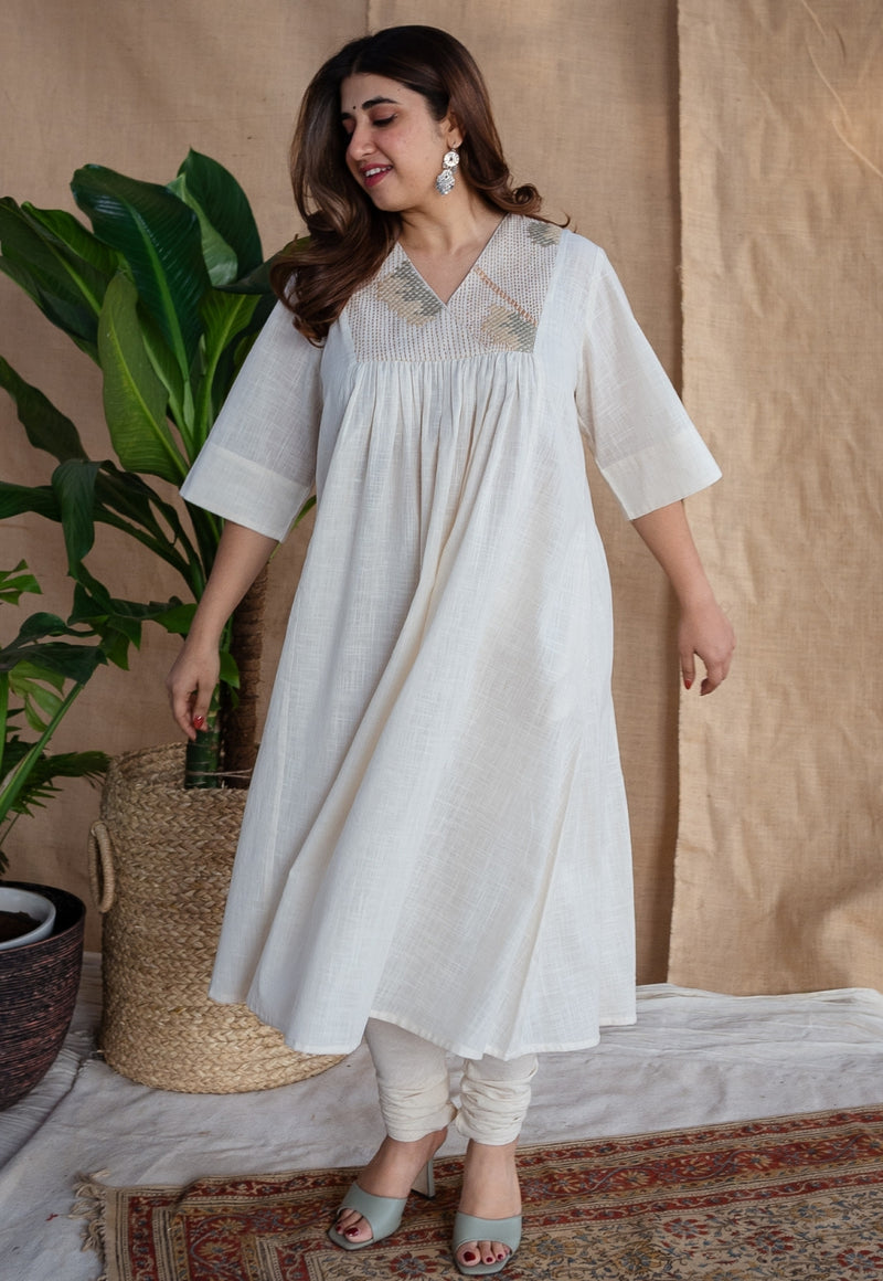 Ayira Slub Cotton Hand Embroidered Kurta