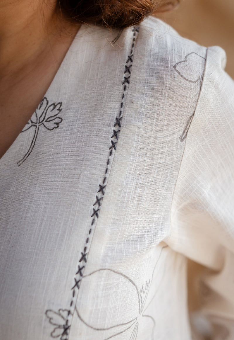 Felza Dabu Slub Cotton Hand Embroidered Kurta