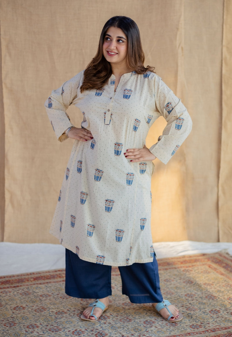 Shirin Off White Ajrakh Cotton Straight Kurta