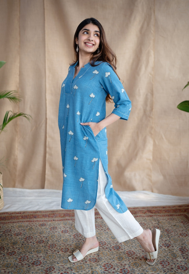 Zerah Blue Straight Dabu Slub Cotton Kurta with Hand Embroidery