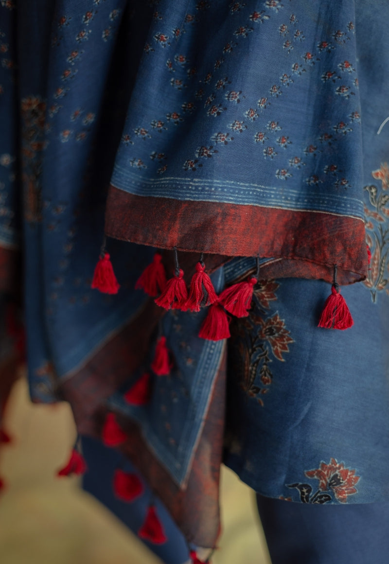 Indigo Floral Line Ajrakh Chanderi Silk Dupatta